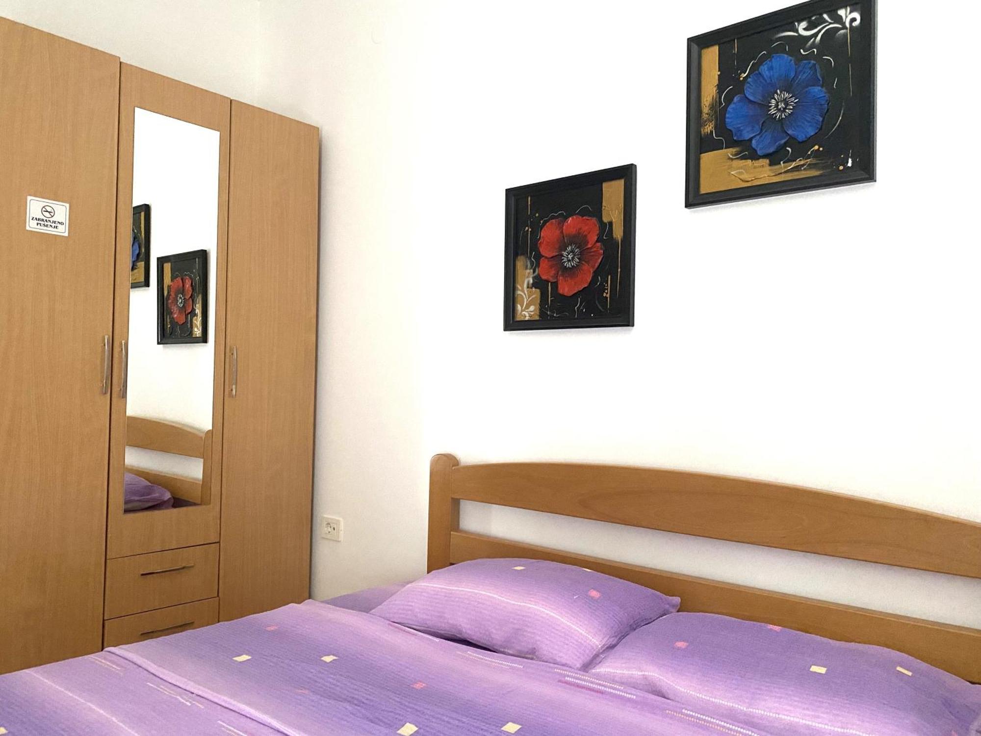 Marina-kam Apartment
