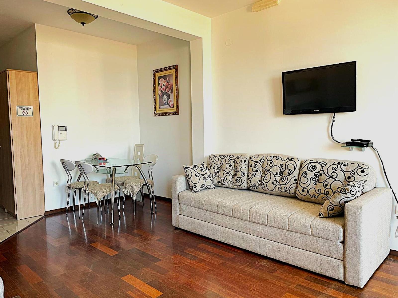 Marina-kam Apartment