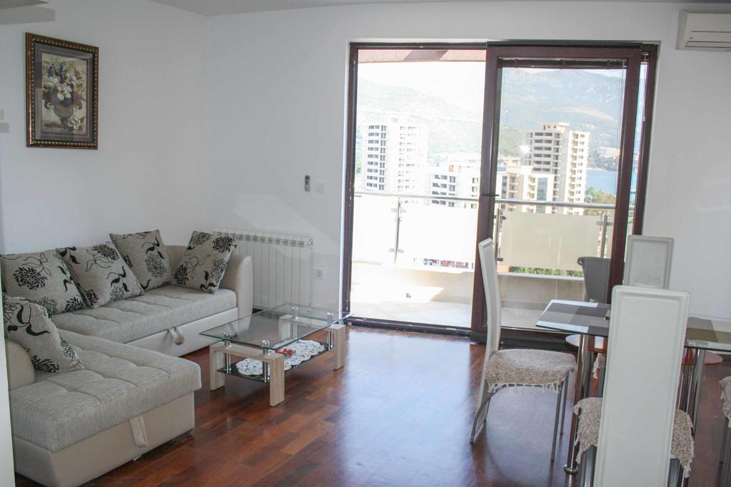 Marina-kam Daire Budva